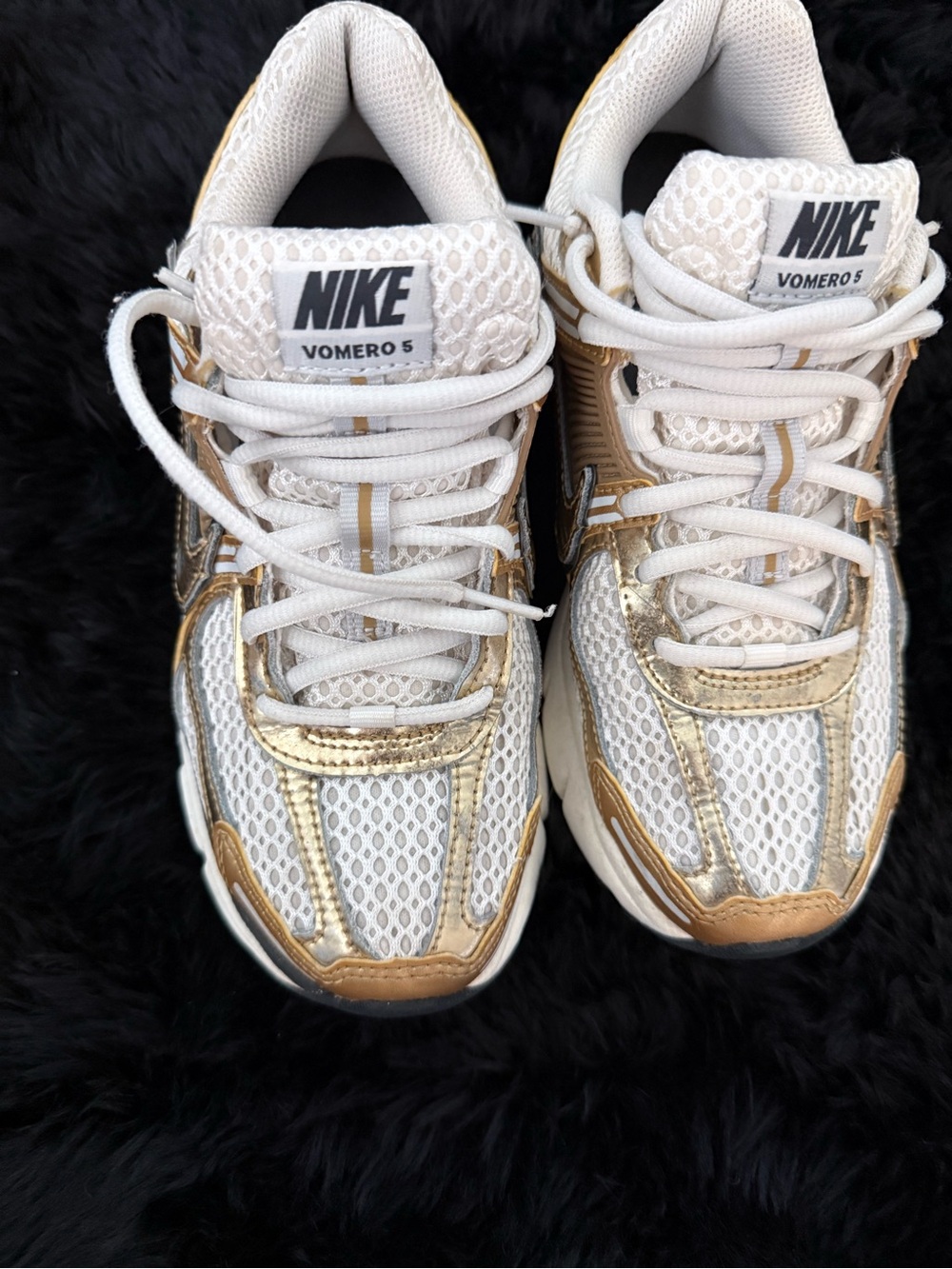 Nike Women's White & Gold Athletic Running Sneakers - Picture 7 of 12